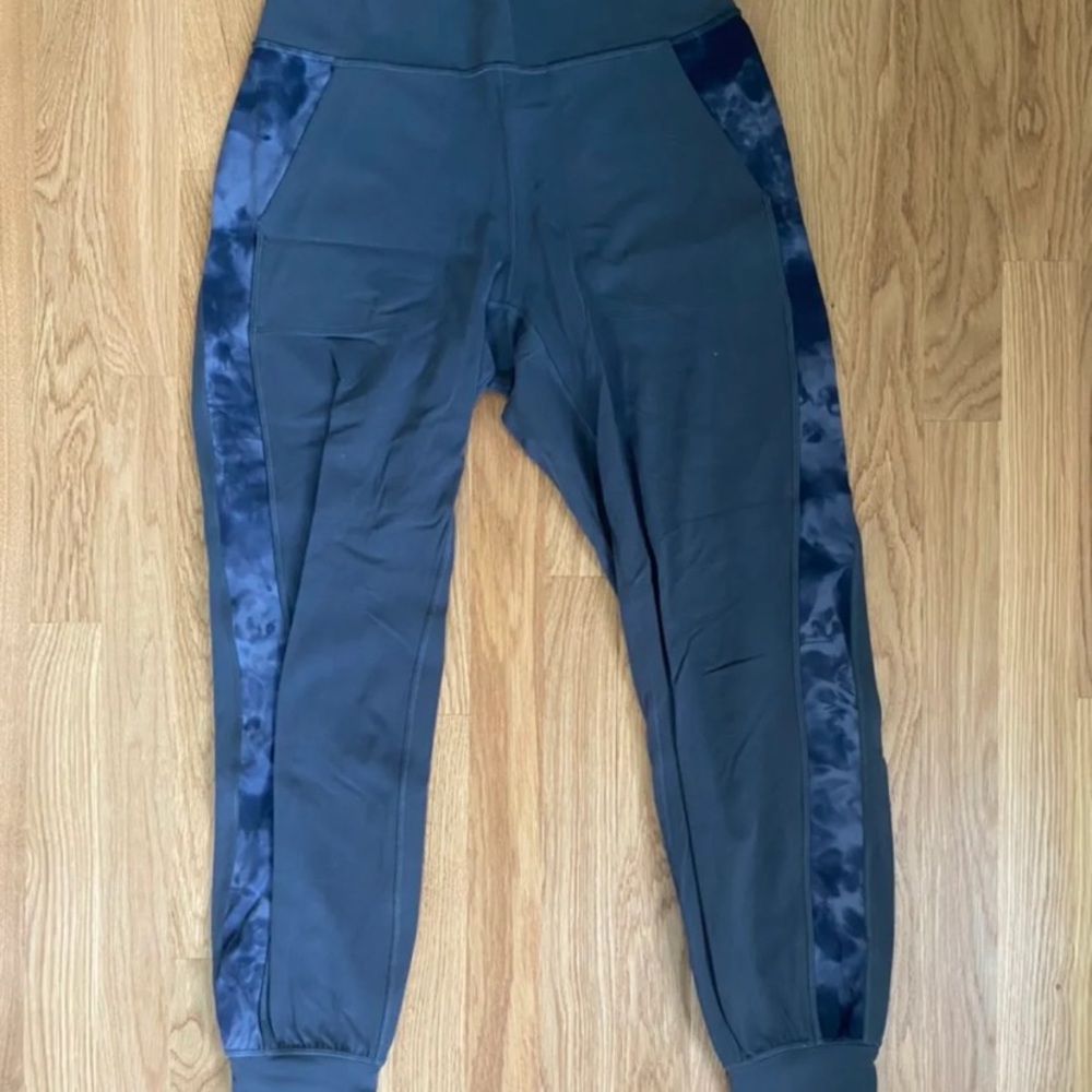 Lululemon Align Jogger 28” - image 1